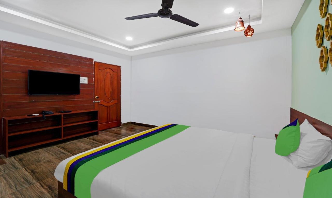 Treebo Signature Grande Kottakuppam Exterior photo